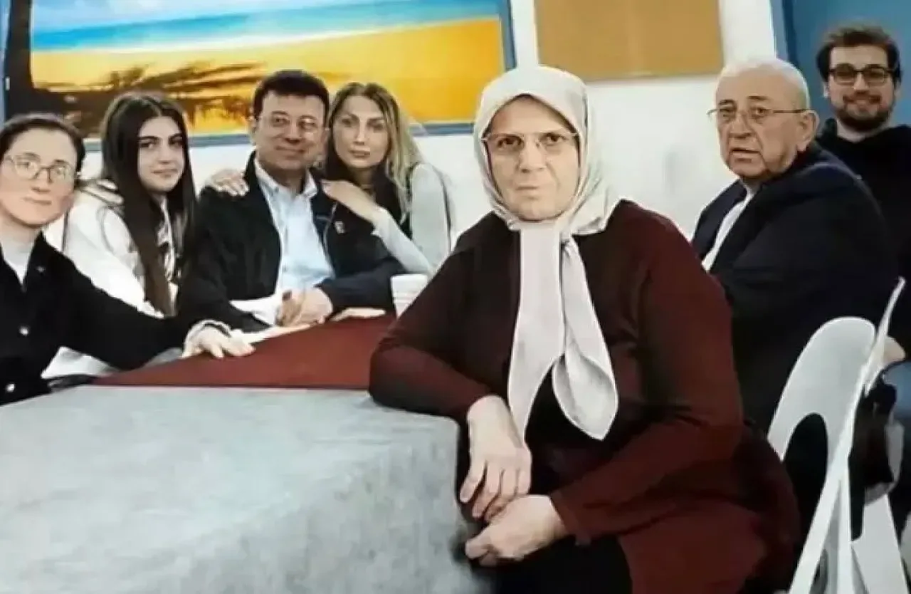 CHP'li Zeybek'ten Adalet ve İfade Çağrılarına İlişkin Sert Tepki CHP'li Zeybek'ten Adalet ve İfade Çağrılarına İlişkin Sert Tepki