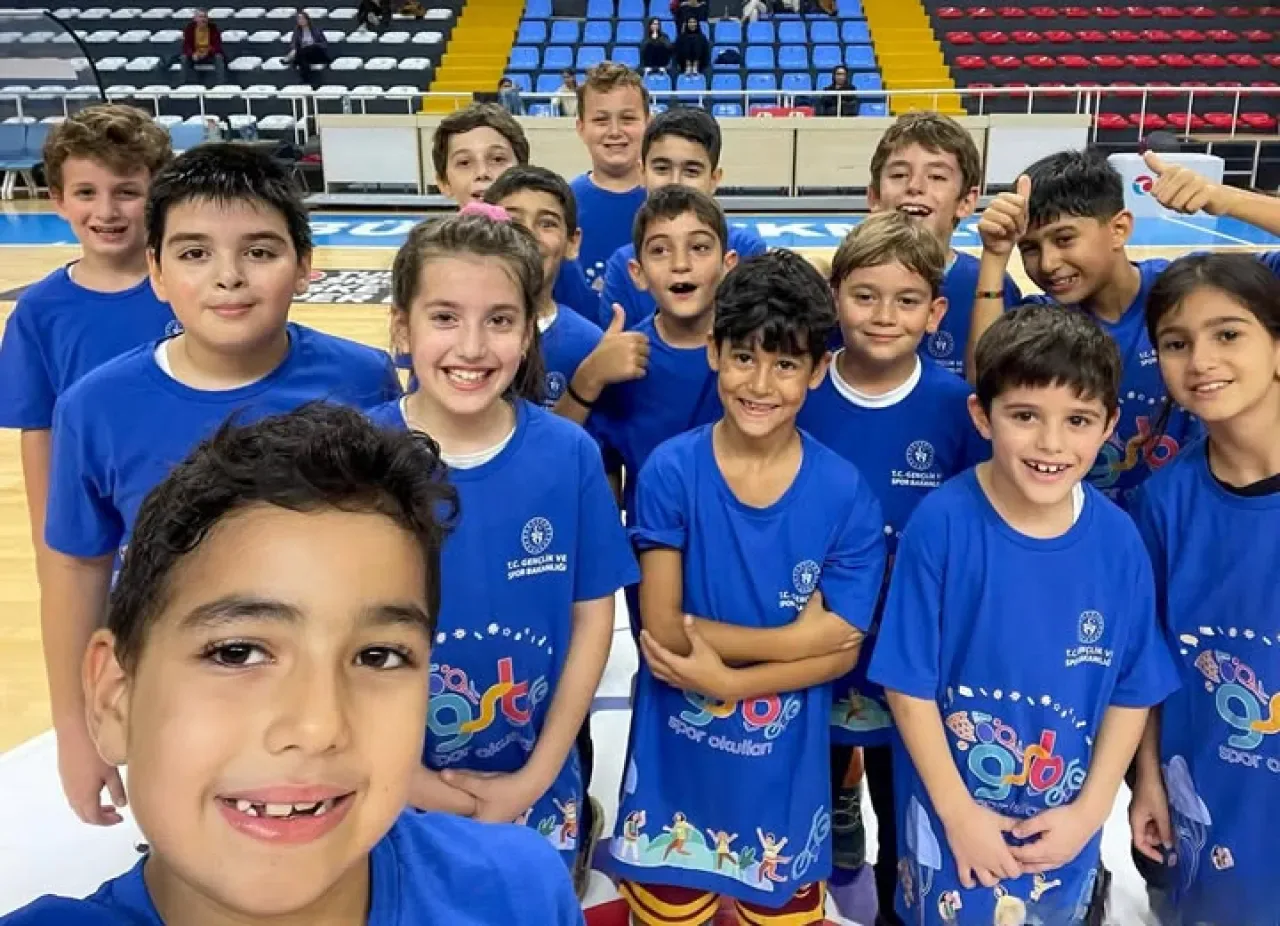 Büyükçekmece'de Minik Sporcular GSB Spor Okullarında Gelişiyor Büyükçekmece'de Minik Sporcular GSB Spor Okullarında Gelişiyor