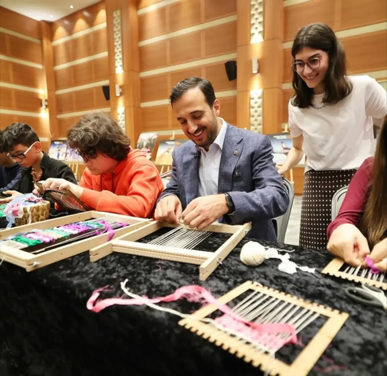 Bağcılar'da Çocuklar İçin "Gelecek Benim" Sanat ve Tasarım Atölyeleri Başladı Bağcılar'da Çocuklar İçin "Gelecek Benim" Sanat ve Tasarım Atölyeleri Başladı