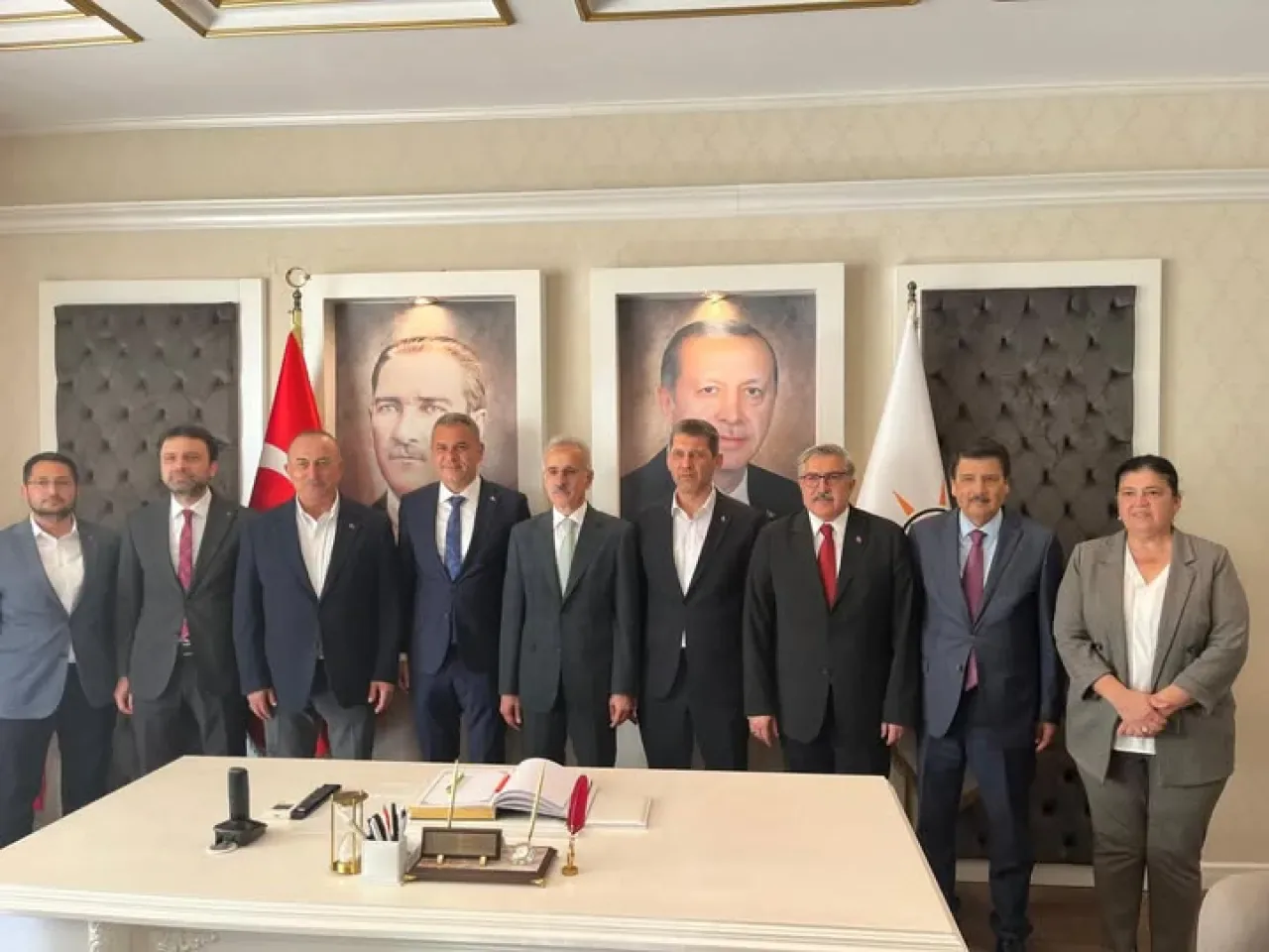 AK Parti'den Alanya Teşkilatına Ziyaret AK Parti'den Alanya Teşkilatına Ziyaret