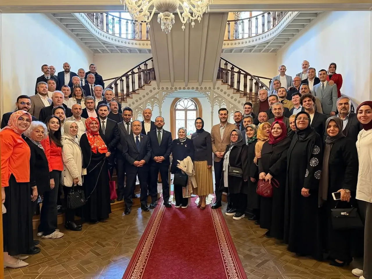 AK Parti Üsküdar Kadın Kolları STK Temsilcileri ile Buluştu AK Parti Üsküdar Kadın Kolları STK Temsilcileri ile Buluştu