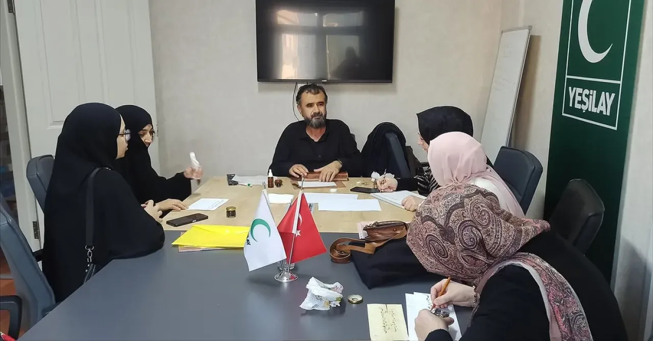 Yeşilay Eyüpsultan, Sanatla Bağımlılıkla Mücadeleye Dikkat Çekti Yeşilay Eyüpsultan, Sanatla Bağımlılıkla Mücadeleye Dikkat Çekti