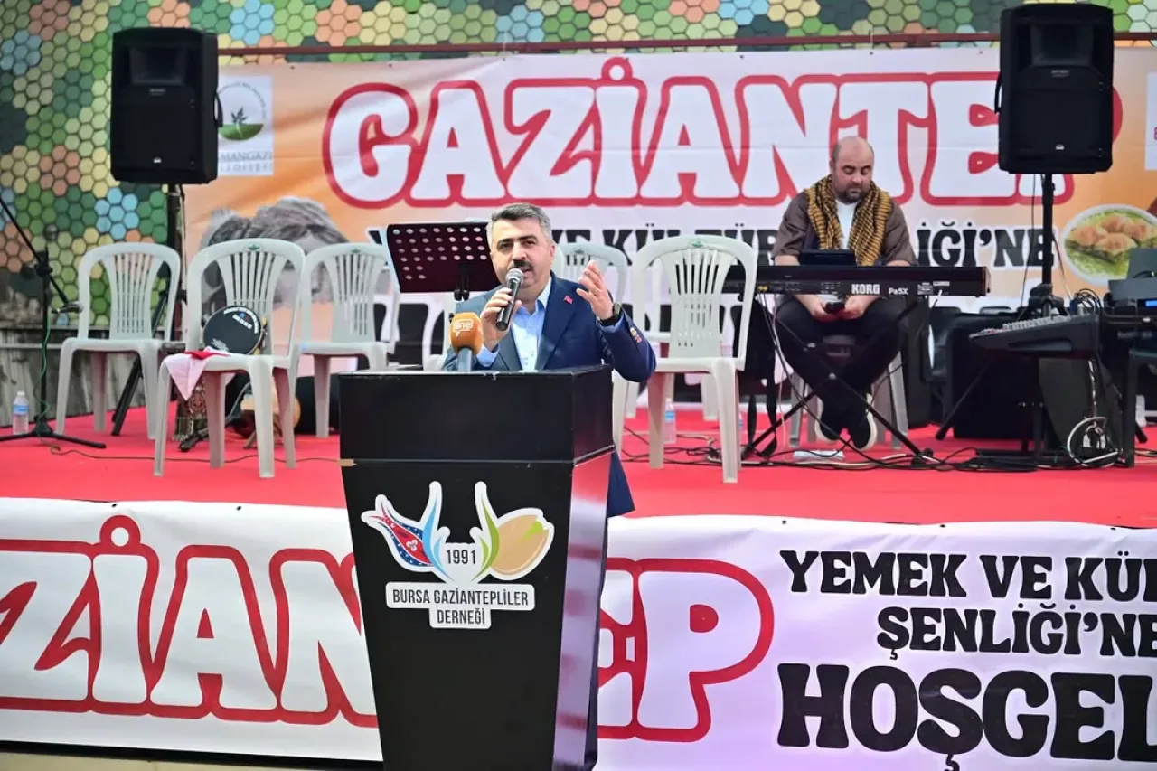 Gaziantep'in Eşsiz Lezzetleri Bursa'da Tanıtıldı Gaziantep'in Eşsiz Lezzetleri Bursa'da Tanıtıldı