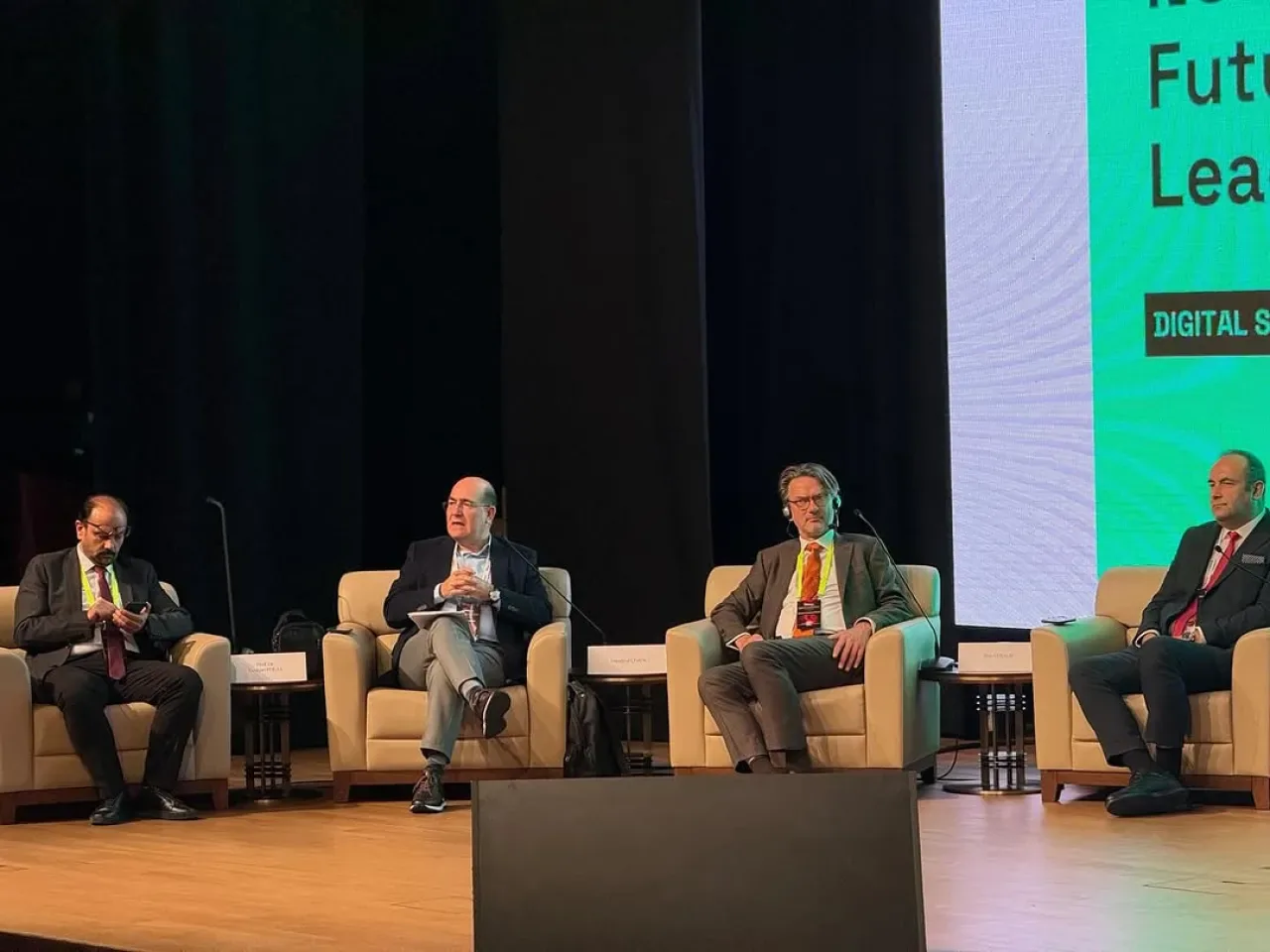 MEF Üniversitesi Kütüphane Direktörü Ertuğrul Çimen, ANKOSLink2025'te Yapay Zeka Konulu Panele Konuşmacı Olarak Katıldı MEF Üniversitesi Kütüphane Direktörü Ertuğrul Çimen, ANKOSLink2025'te Yapay Zeka Konulu Panele Konuşmacı Olarak Katıldı