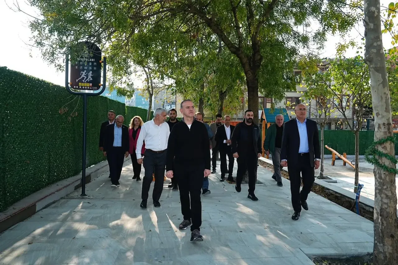 Sancaktepe'de Pir Sultan Abdal Parkı Yenilendi Sancaktepe'de Pir Sultan Abdal Parkı Yenilendi
