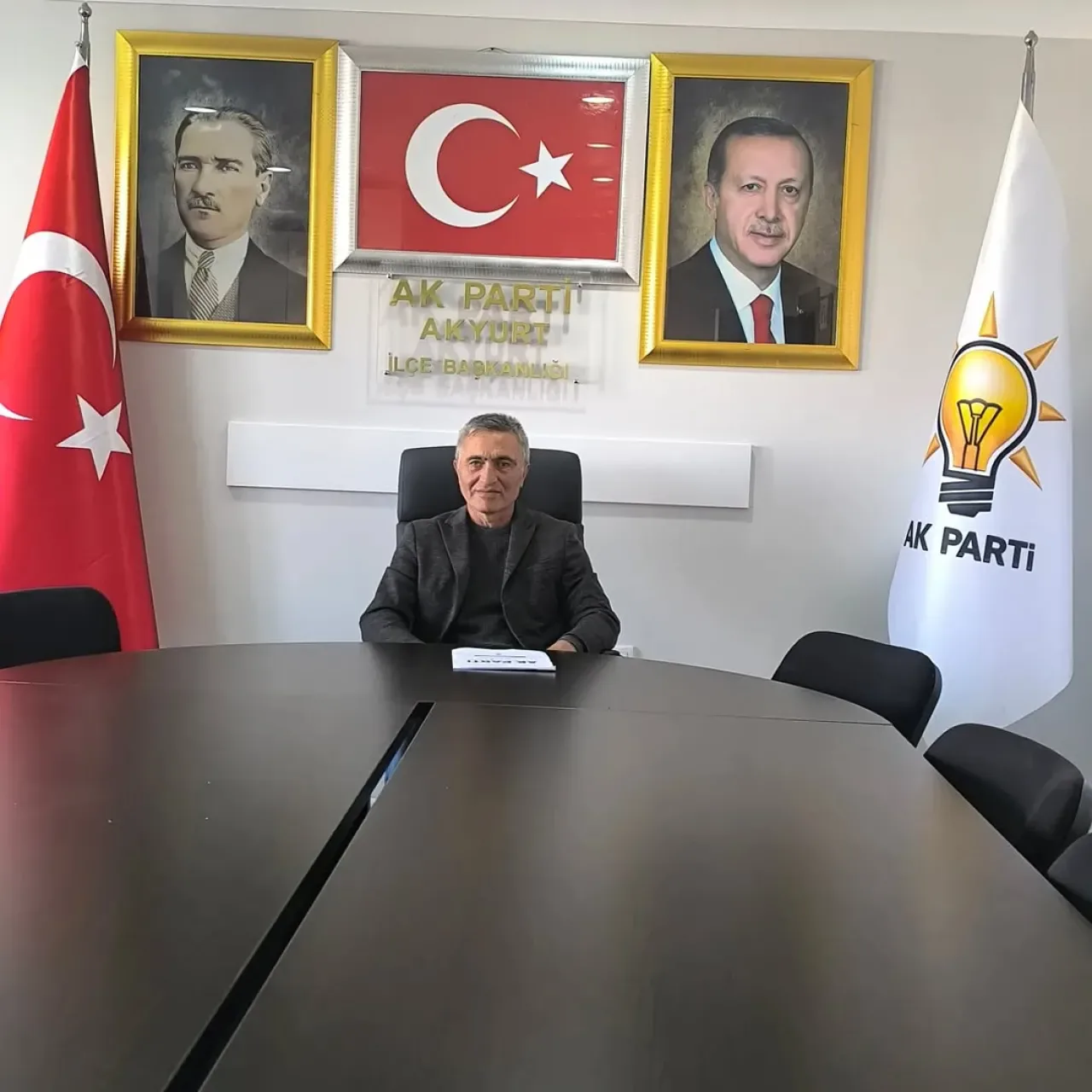 AK Parti Akyurt İlçe Başkanlığı'nda Hafta İçi Nöbetçi Sistemine Geçildi AK Parti Akyurt İlçe Başkanlığı'nda Hafta İçi Nöbetçi Sistemine Geçildi