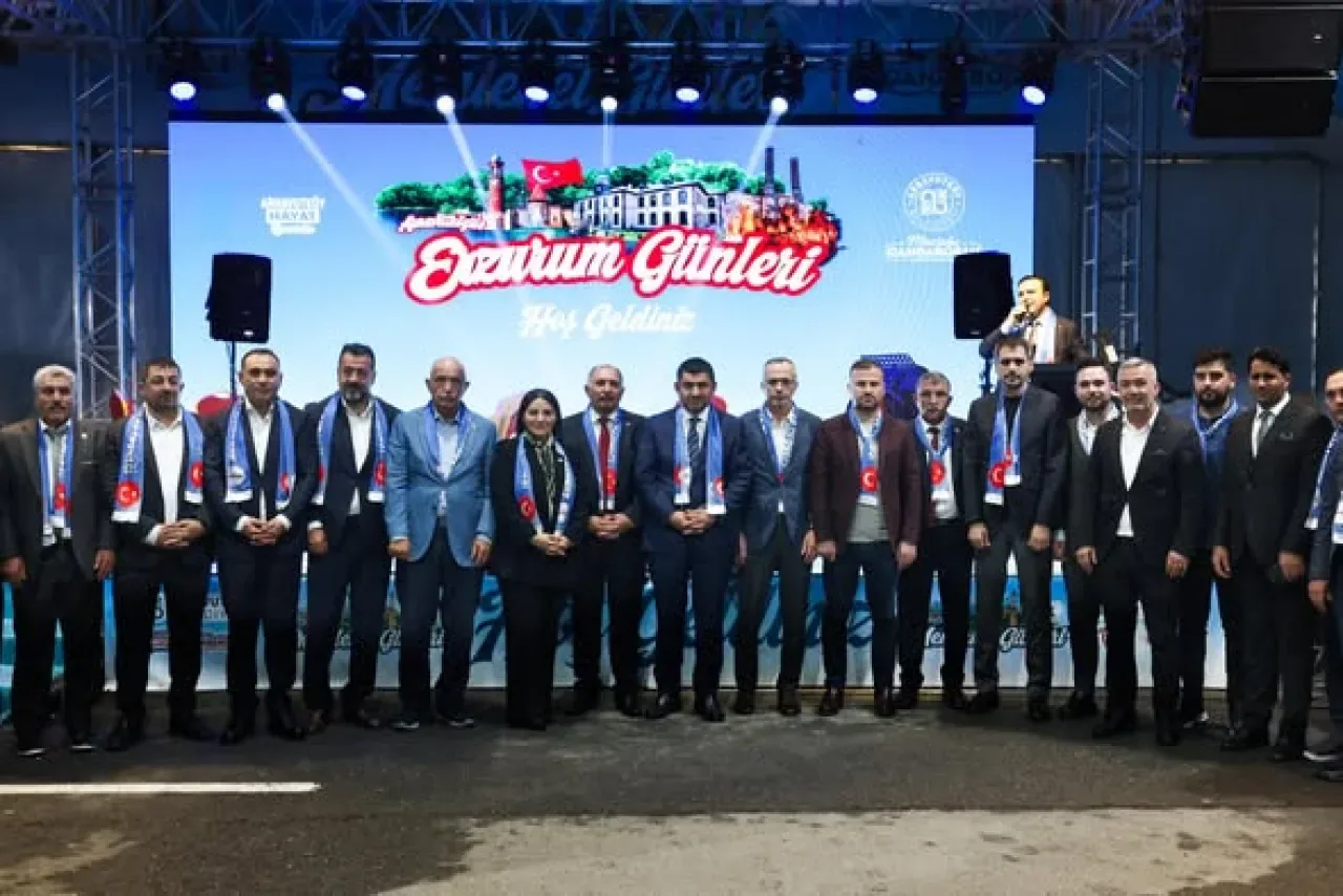 Arnavutköy'de Erzurum Rüzgarı Esti: Memleket Günleri Coşkusu Arnavutköy'de Erzurum Rüzgarı Esti: Memleket Günleri Coşkusu