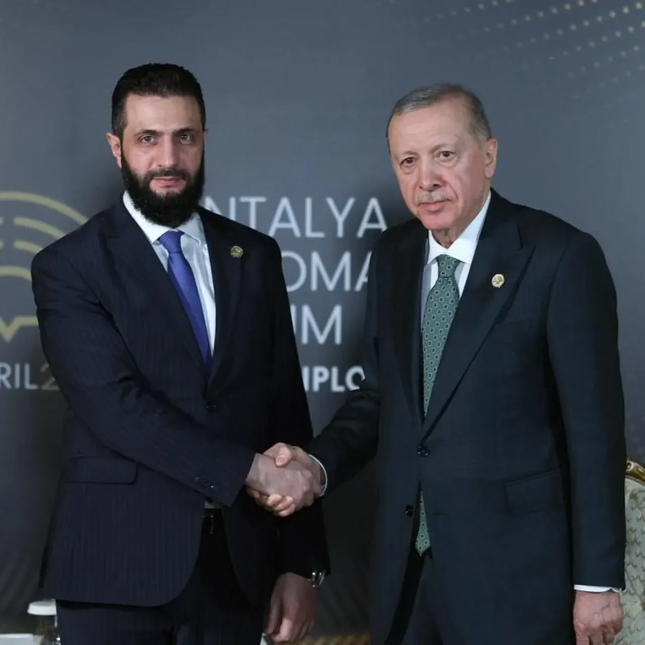 Ahmed Şara ve Hattab'ın Mal Varlığı Dondurulması Kaldırıldı Ahmed Şara ve Hattab'ın Mal Varlığı Dondurulması Kaldırıldı