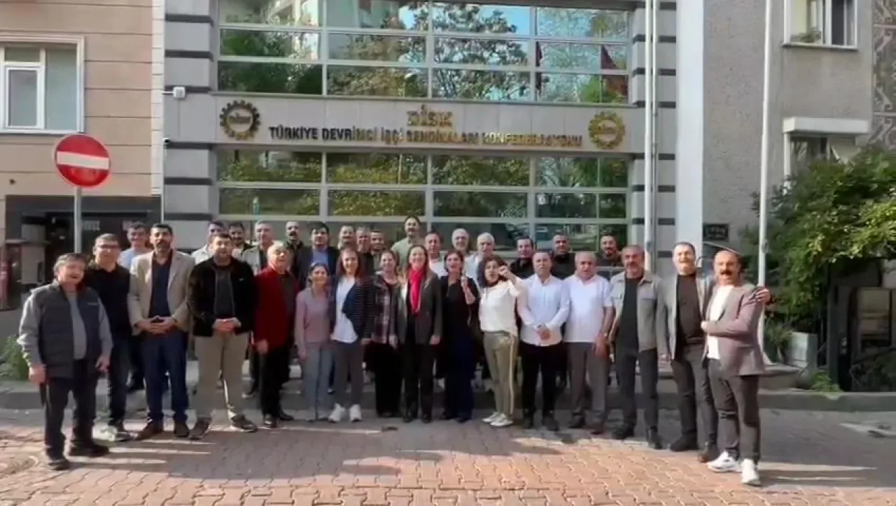 DİSK İstanbul'da Şube Temsilciler Kurulu Toplantısı Gerçekleştirildi DİSK İstanbul'da Şube Temsilciler Kurulu Toplantısı Gerçekleştirildi