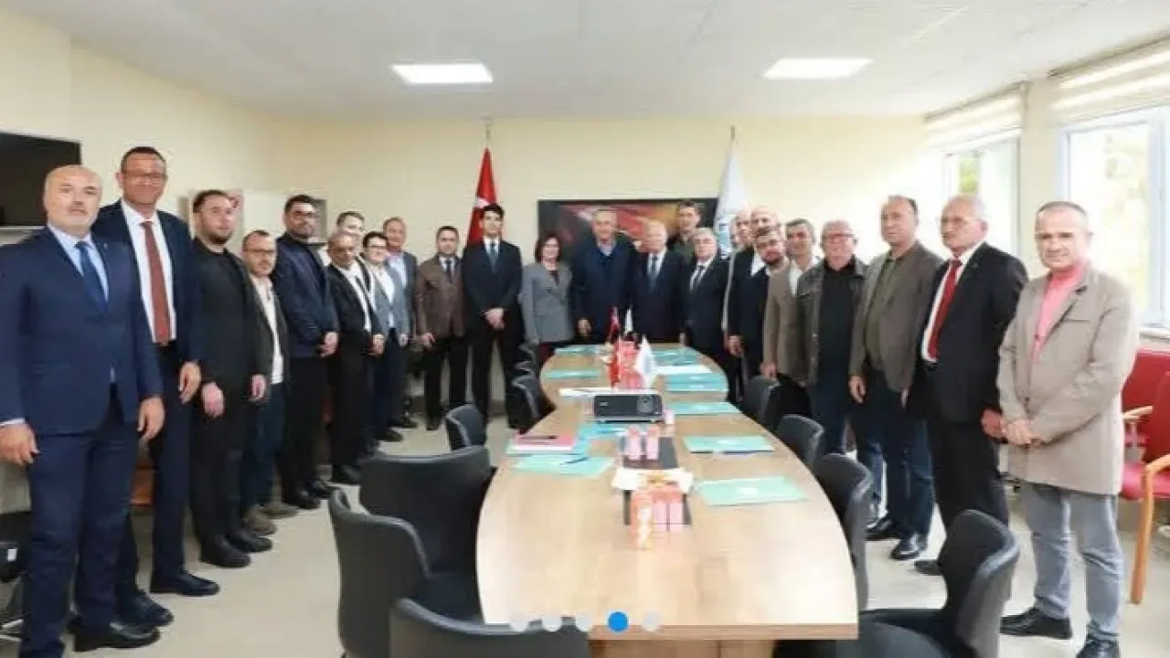 Antalya İYİ Parti Akseki'de Üniversite ile Ormancılık İş Birliği Toplantısına Katıldı Antalya İYİ Parti Akseki'de Üniversite ile Ormancılık İş Birliği Toplantısına Katıldı