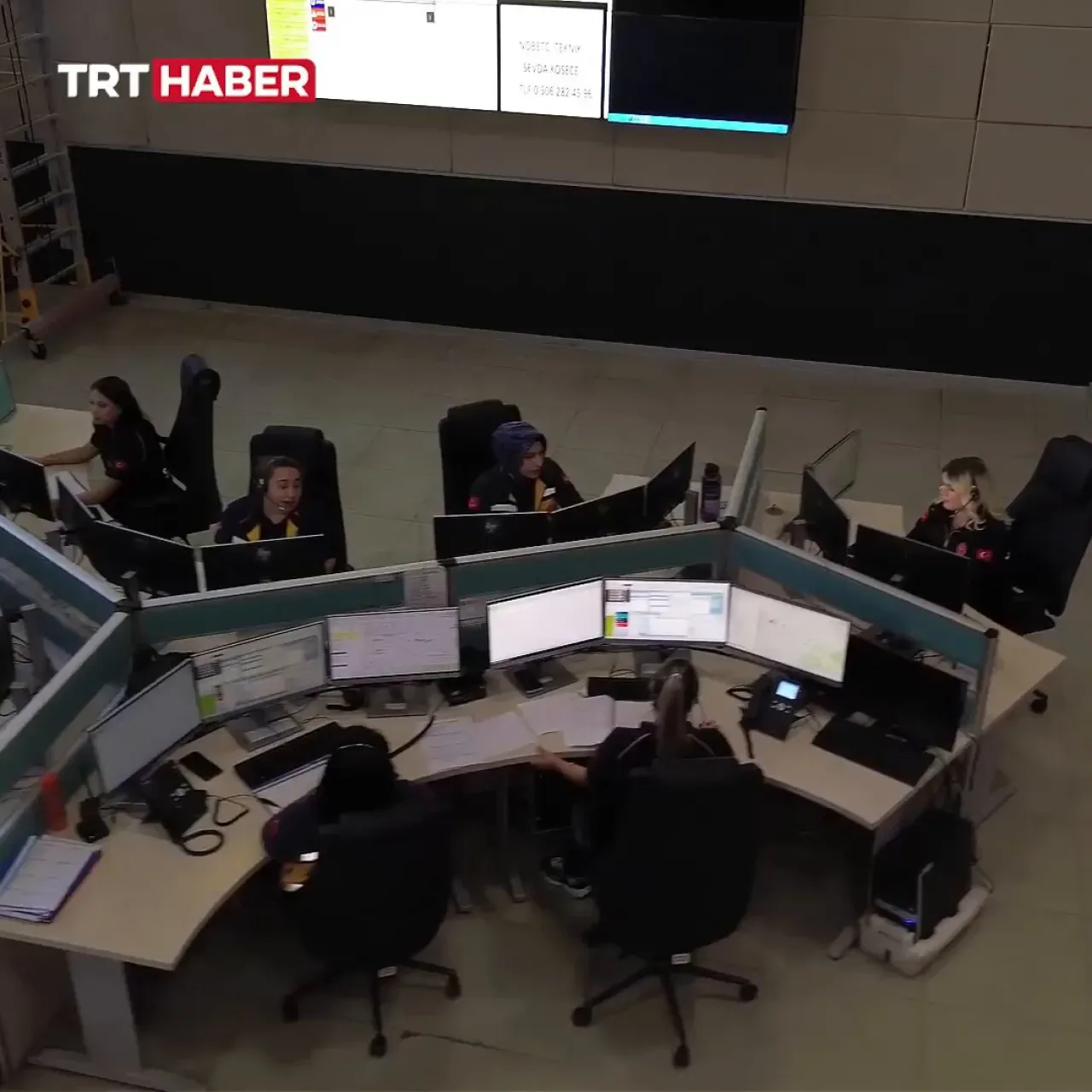 Osmaniye'de Engelli Gencin Nefes Borusuna Kaçan Sakız, 112'nin Rehberliğinde Yapılan Heimlich Manevrası ile Çıkarıldı Osmaniye'de Engelli Gencin Nefes Borusuna Kaçan Sakız, 112'nin Rehberliğinde Yapılan Heimlich Manevrası ile Çıkarıldı