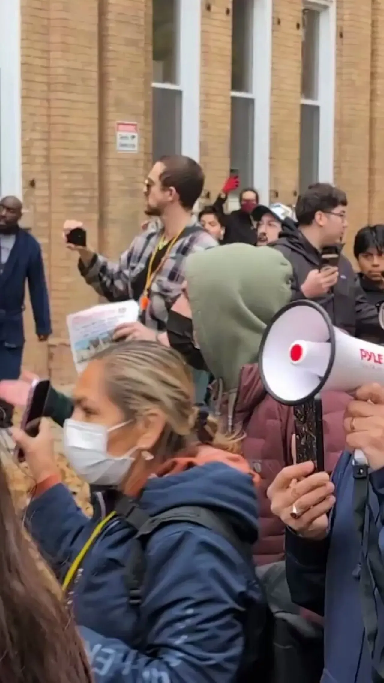 Chicago'da Sınır Devriyesi Araçlarına Saldırı Düzenlendi Chicago'da Sınır Devriyesi Araçlarına Saldırı Düzenlendi