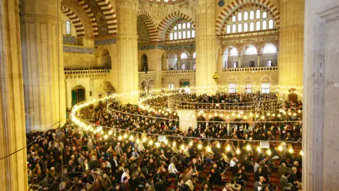 31 Temmuz 2026 Cuma Namaz Vakitleri: Şehirlere Göre Ezan Saatleri
