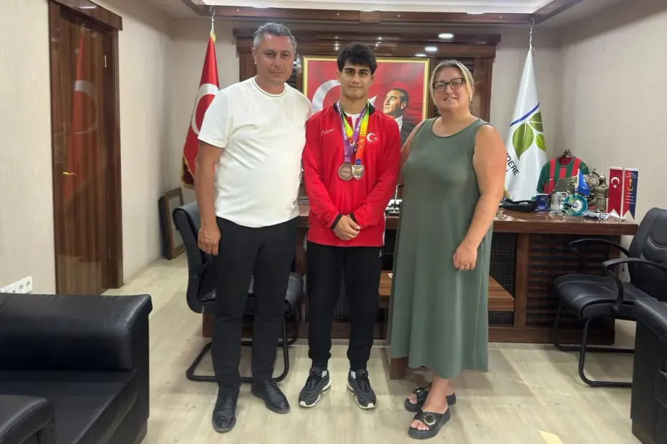 Milli Güreşçi Nurettin Emin Kapal Avrupa 3.'sü Oldu: Kaytazdere'de Büyük Gurur görseli