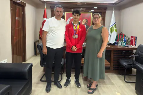 Milli Güreşçi Nurettin Emin Kapal Avrupa 3.'sü Oldu: Kaytazdere'de Büyük Gurur