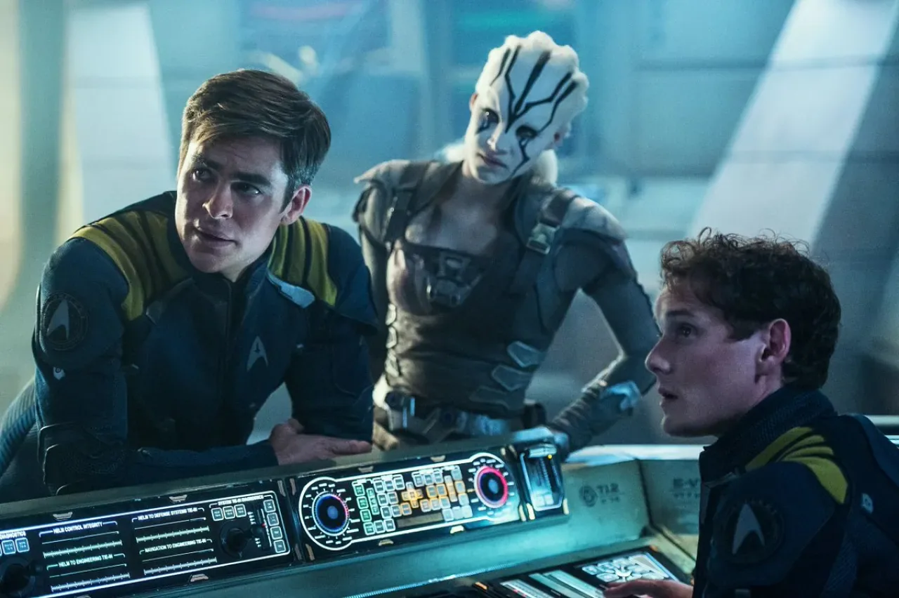 Star Trek Evreni Sıfırlanıyor: Tüm Seri Yeniden Başlatılıyor Star Trek Evreni Sıfırlanıyor: Tüm Seri Yeniden Başlatılıyor