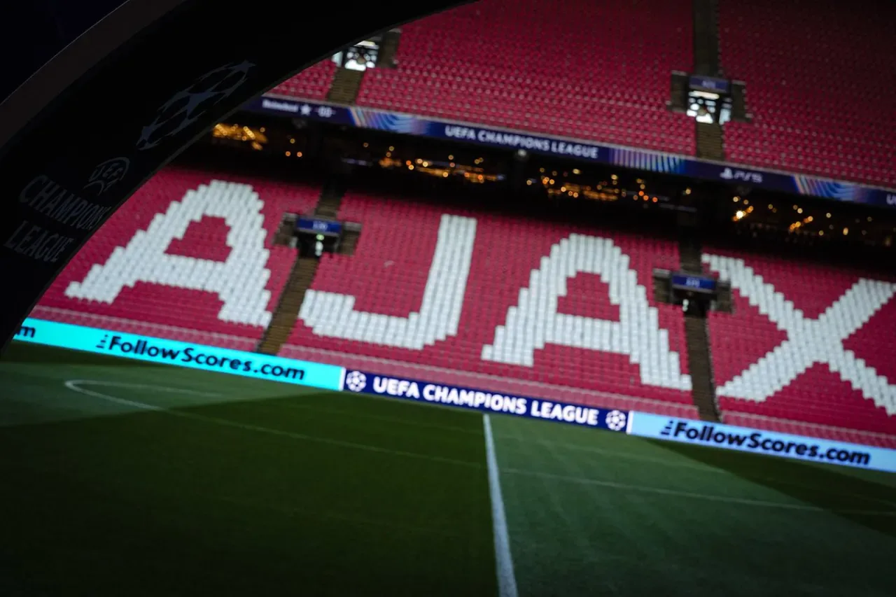 Galatasaray, Ajax Maçı Öncesi UEFA Şampiyonlar Ligi'nde Hücumunu Planlıyor Galatasaray, Ajax Maçı Öncesi UEFA Şampiyonlar Ligi'nde Hücumunu Planlıyor