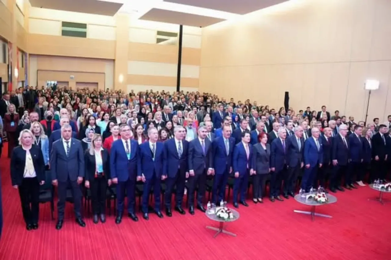 MHP'den Türk Sağlık Sisteminde Yenilikler Çalıştayı MHP'den Türk Sağlık Sisteminde Yenilikler Çalıştayı