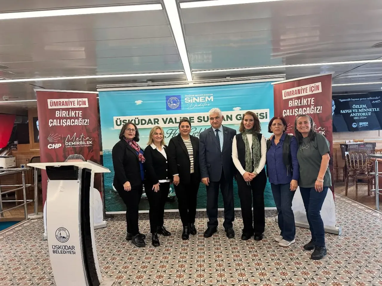 CHP Ümraniye Kadın Kolları, Üsküdar'da Tekne Gezisi Düzenledi CHP Ümraniye Kadın Kolları, Üsküdar'da Tekne Gezisi Düzenledi