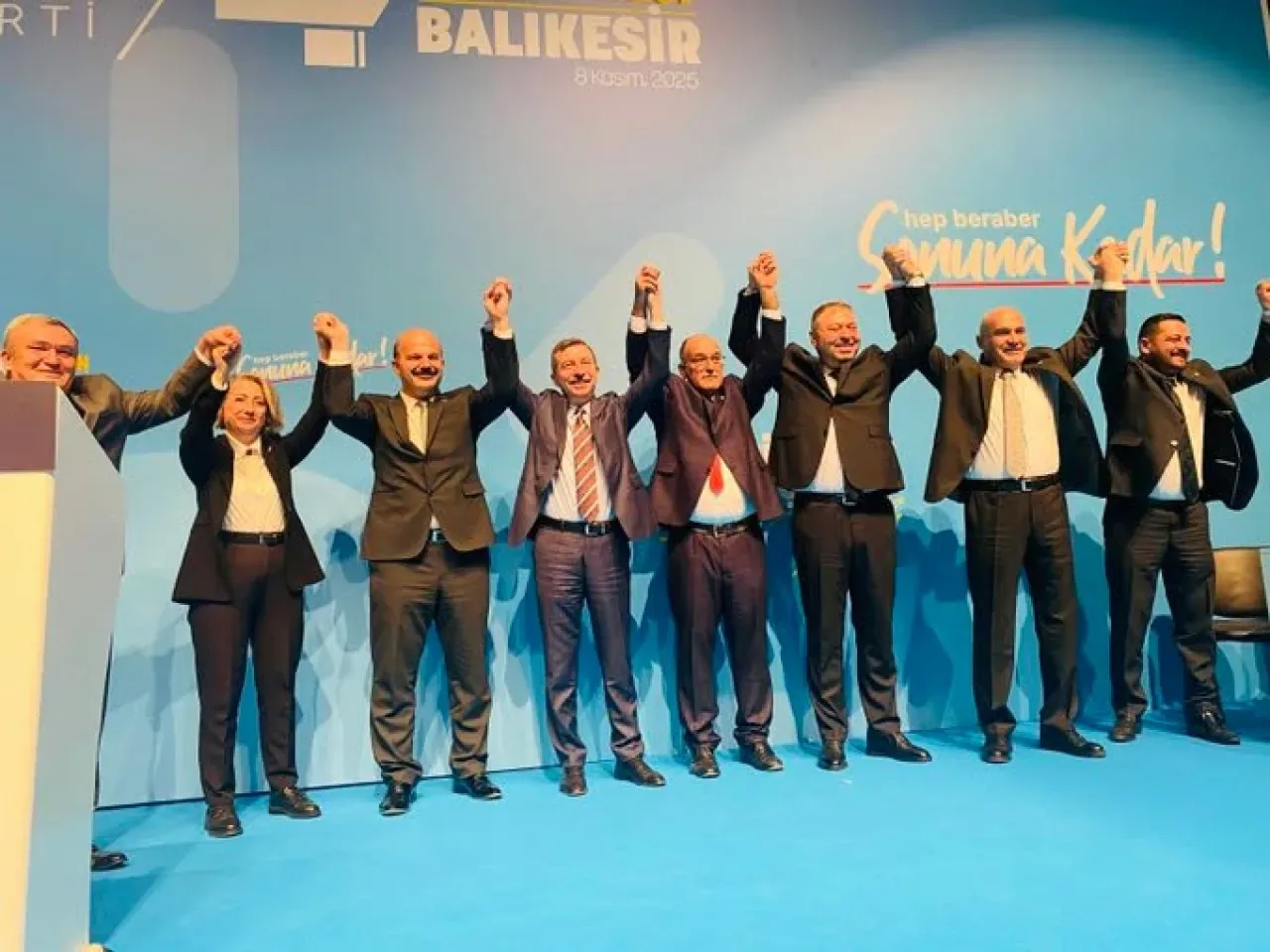 İYİ Parti Balıkesir İl Kongresi Tamamlandı: Fehmi Yoruk Yeniden Başkan Seçildi İYİ Parti Balıkesir İl Kongresi Tamamlandı: Fehmi Yoruk Yeniden Başkan Seçildi