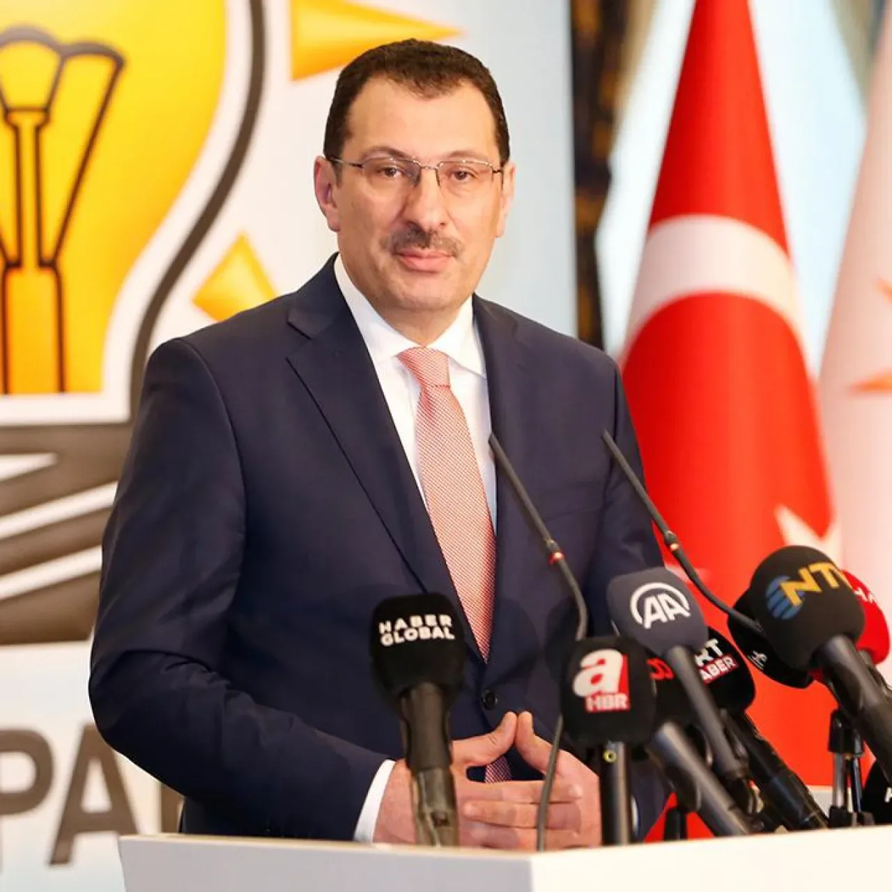 AKP'li Yavuz'dan Cumhurbaşkanı Erdoğan'ın Adaylığına İlişkin Açıklama AKP'li Yavuz'dan Cumhurbaşkanı Erdoğan'ın Adaylığına İlişkin Açıklama