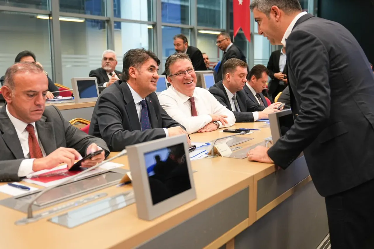 İstanbul'da Afet Risk Azaltma Planı Toplantısı Gerçekleştirildi İstanbul'da Afet Risk Azaltma Planı Toplantısı Gerçekleştirildi