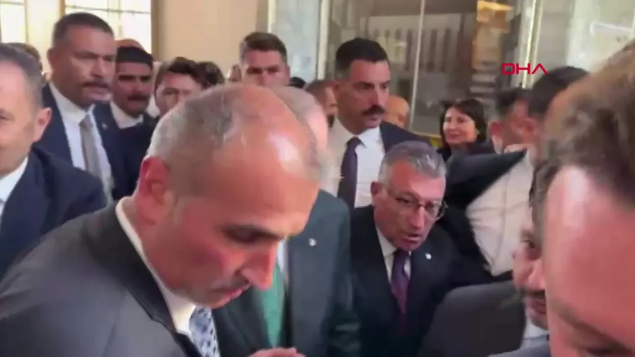 Cumhurbaşkanı Erdoğan'ın Bahçeli ile Görüşme Tarihine İlişkin Açıklaması Cumhurbaşkanı Erdoğan'ın Bahçeli ile Görüşme Tarihine İlişkin Açıklaması
