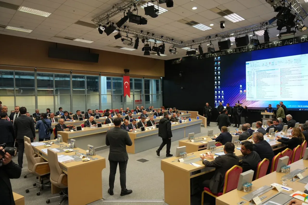 Sarıyer Belediye Başkanı Aksu, İl Hayvanları Koruma Kurulu Toplantısına Katıldı Sarıyer Belediye Başkanı Aksu, İl Hayvanları Koruma Kurulu Toplantısına Katıldı