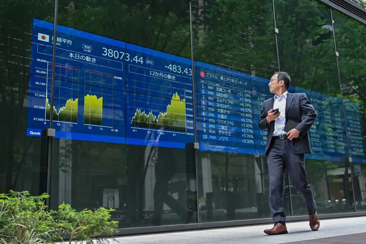 Japonya Nikkei 225 Endeksi Yüzde 2.3 Geriledi Japonya Nikkei 225 Endeksi Yüzde 2.3 Geriledi