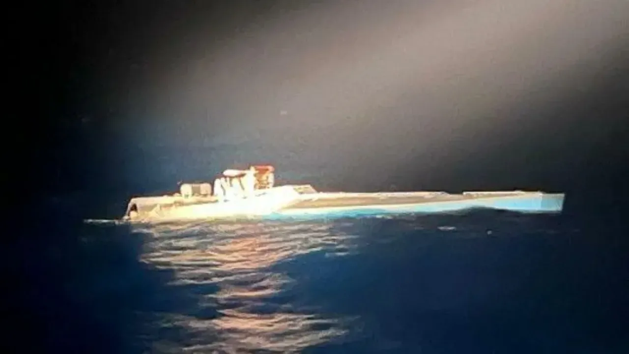 Portekiz, Atlas Okyanusu'nda 7 Ton Kokain Taşıyan Denizaltı Ele Geçirdi Portekiz, Atlas Okyanusu'nda 7 Ton Kokain Taşıyan Denizaltı Ele Geçirdi