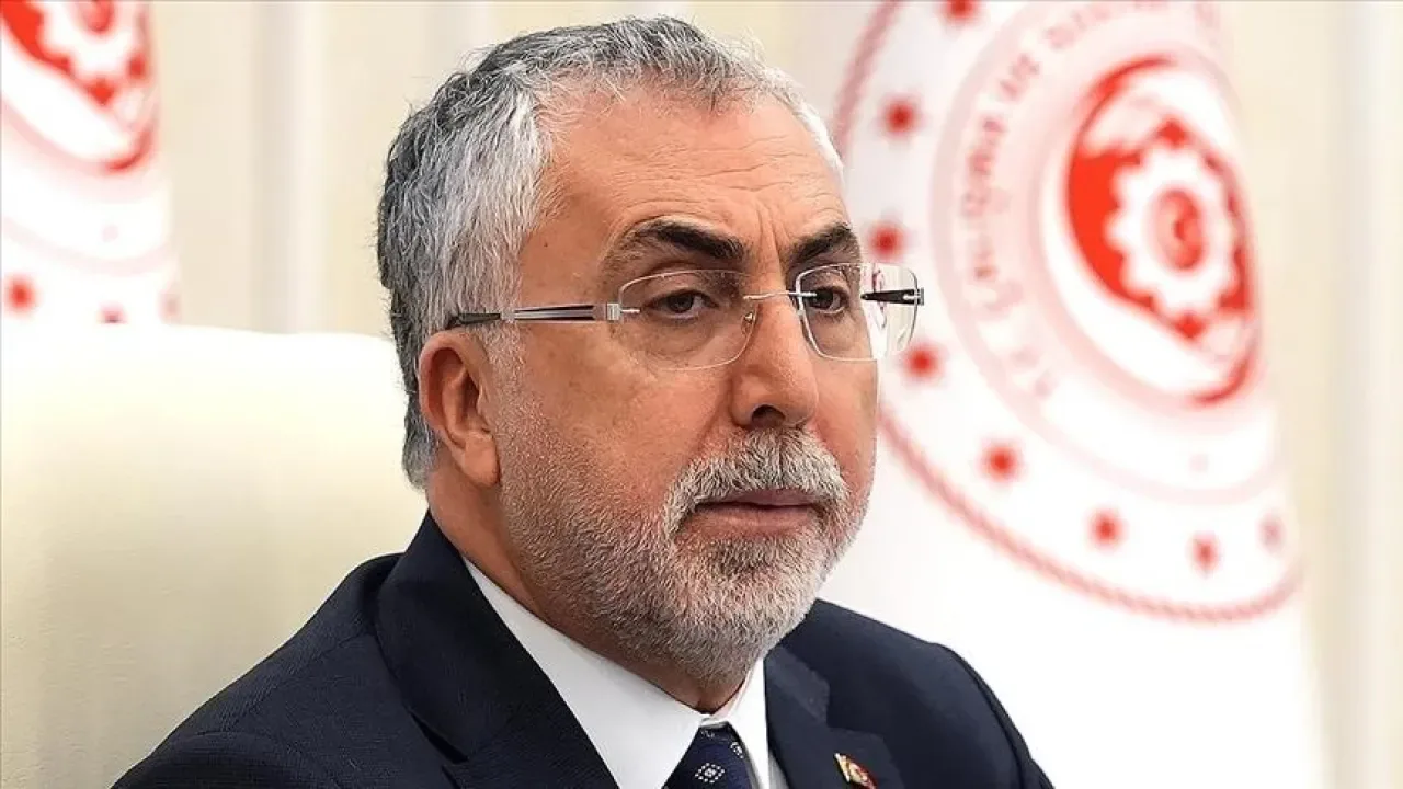 İŞKUR 10 Ayda 1 Milyon 298 Bin Kişiyi İşe Yerleştirdi İŞKUR 10 Ayda 1 Milyon 298 Bin Kişiyi İşe Yerleştirdi