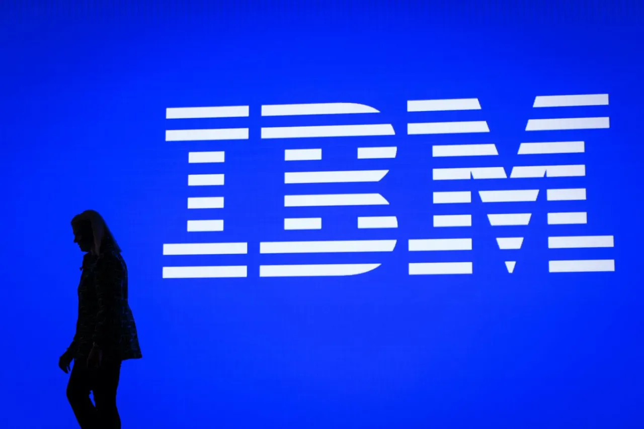 IBM Çalışanlarına Yönelik Yeniden Yapılanma: 8 Bin İş Pozisyonu Kaldırılıyor IBM Çalışanlarına Yönelik Yeniden Yapılanma: 8 Bin İş Pozisyonu Kaldırılıyor