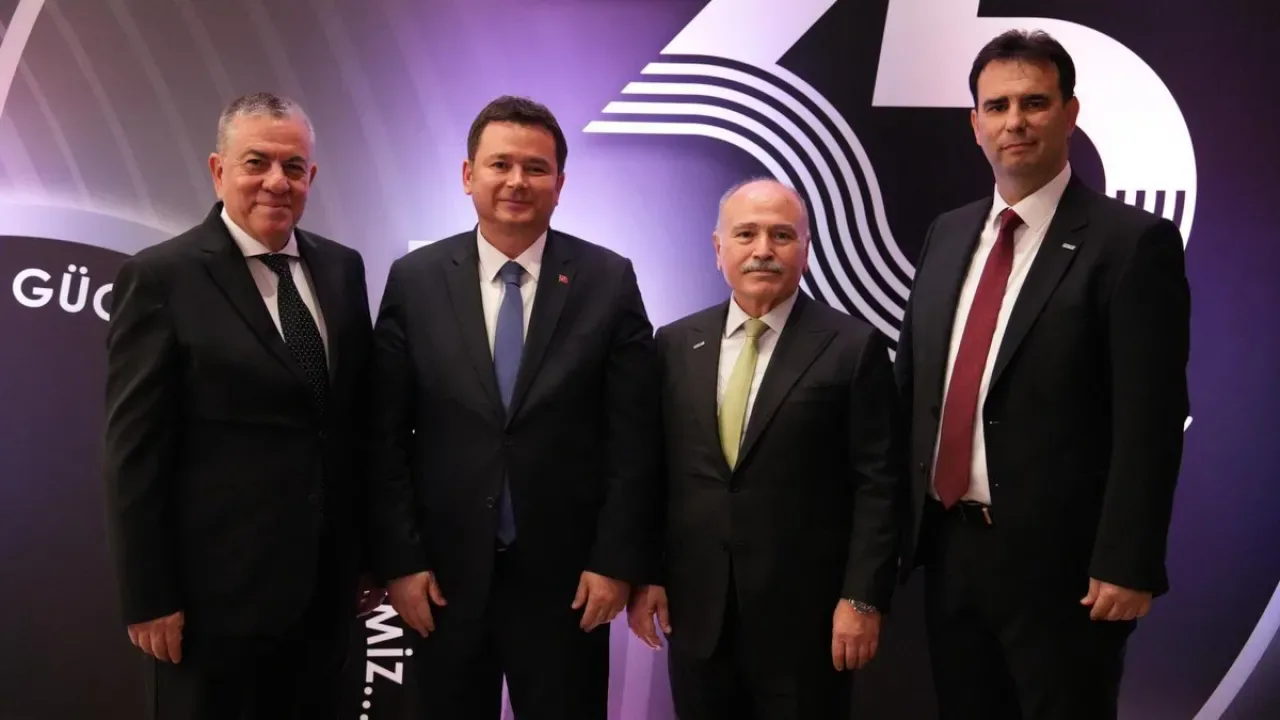 Bursa Demirtaş Organize Sanayi Bölgesi 35. Yılını Kutladı Bursa Demirtaş Organize Sanayi Bölgesi 35. Yılını Kutladı