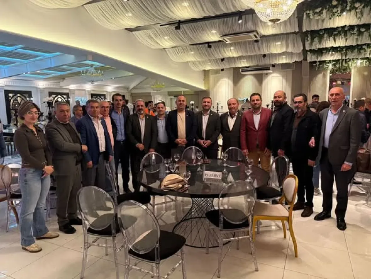 CHP'li Yöneticiler Hozat Derneği'nin Kahvaltı Programında Buluştu CHP'li Yöneticiler Hozat Derneği'nin Kahvaltı Programında Buluştu