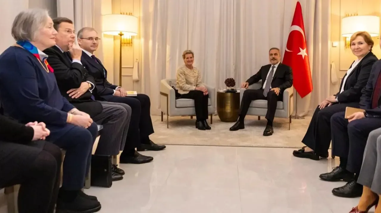 Dışişleri Bakanı Hakan Fidan, Helsinki'de Finlandiya İslam Cemaati Temsilcileri ile Görüştü Dışişleri Bakanı Hakan Fidan, Helsinki'de Finlandiya İslam Cemaati Temsilcileri ile Görüştü