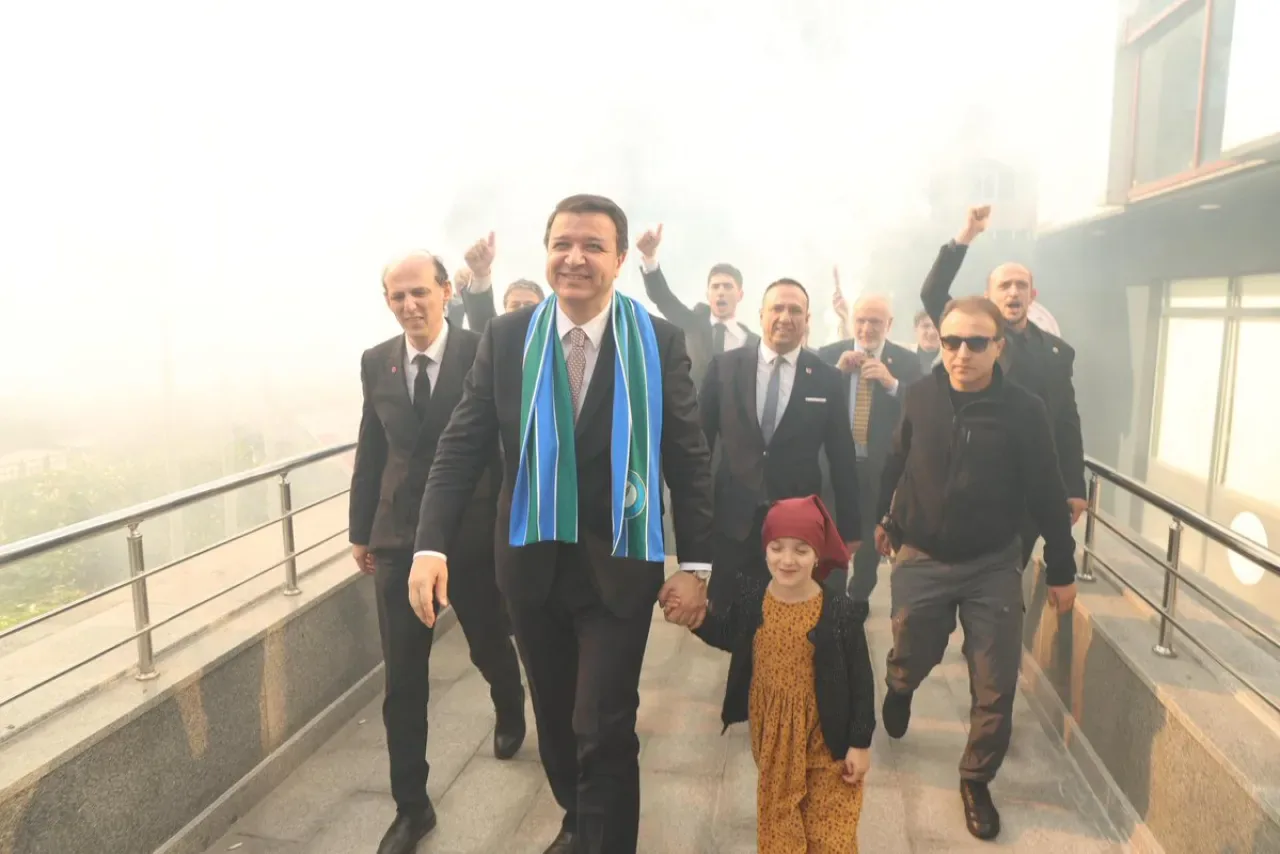 Saadet Partisi Genel Başkanı Mahmut Arıkan, Rize'deki Kongreye Katıldı Saadet Partisi Genel Başkanı Mahmut Arıkan, Rize'deki Kongreye Katıldı
