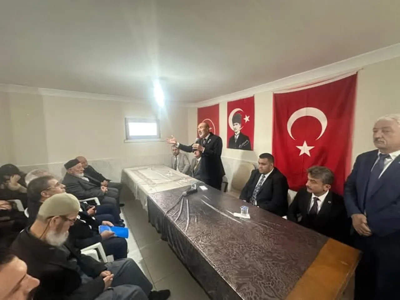 MHP Ankara İl Başkanlığı, Osmanlı Mahallesi Genç Yurt Sitesi'nde Vatandaşlarla Buluştu MHP Ankara İl Başkanlığı, Osmanlı Mahallesi Genç Yurt Sitesi'nde Vatandaşlarla Buluştu