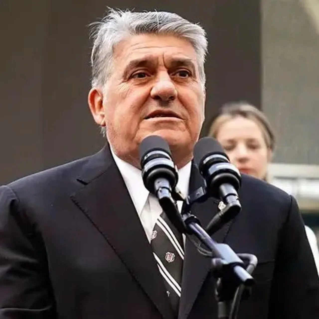 Serdar Adalı: "Heyecana Kapıldım, Şampiyonluk Kelimesini Erken Telaffuz Ettim" Serdar Adalı: "Heyecana Kapıldım, Şampiyonluk Kelimesini Erken Telaffuz Ettim"