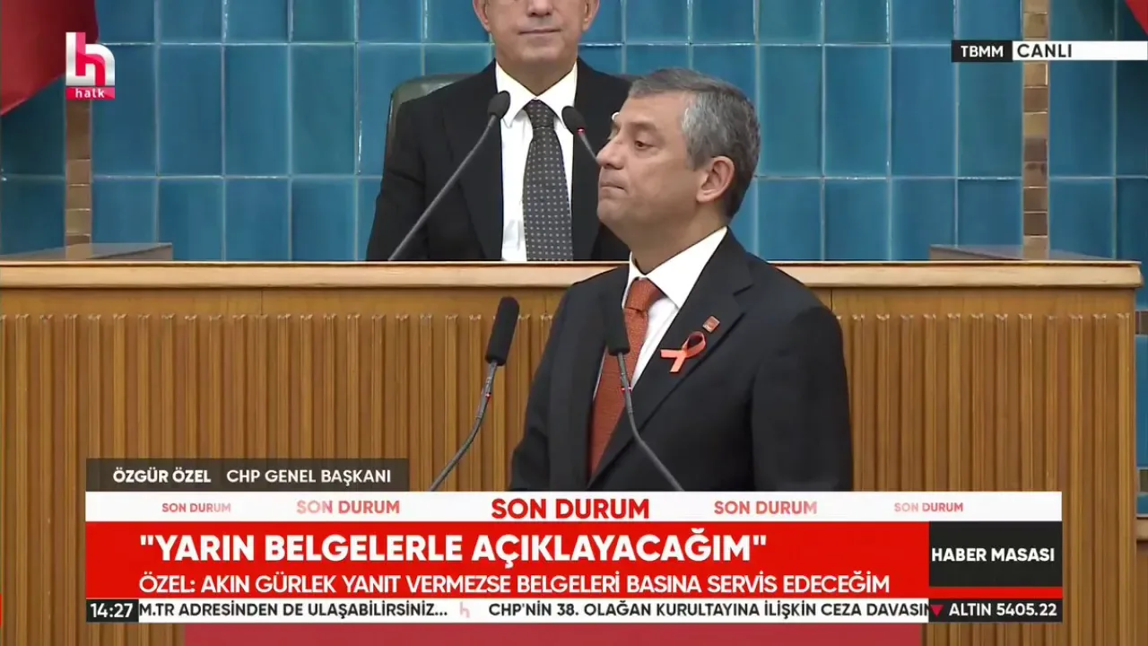 CHP Genel Başkanı Özgür Özel, Geçmişteki Milletvekili Dokunulmazlığı Oyları İçin Özür Diledi CHP Genel Başkanı Özgür Özel, Geçmişteki Milletvekili Dokunulmazlığı Oyları İçin Özür Diledi