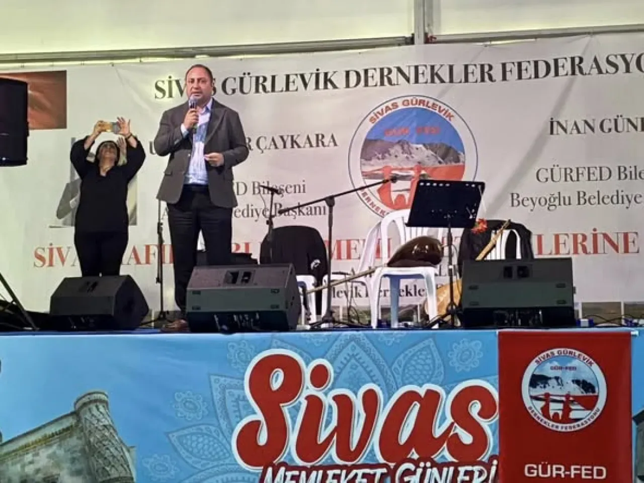 CHP'li Ahmet Selçuk Gök, Sivas Gürlevik Memleket Günleri'ne Katıldı CHP'li Ahmet Selçuk Gök, Sivas Gürlevik Memleket Günleri'ne Katıldı