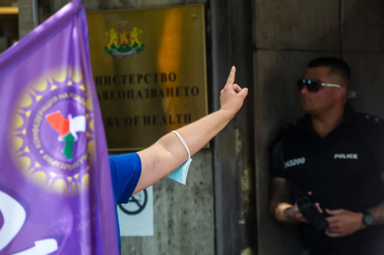 Bulgaristan'da Sağlık Çalışanlarına Müjde: Asgari Ücret Üç Katına Çıkarıldı Bulgaristan'da Sağlık Çalışanlarına Müjde: Asgari Ücret Üç Katına Çıkarıldı