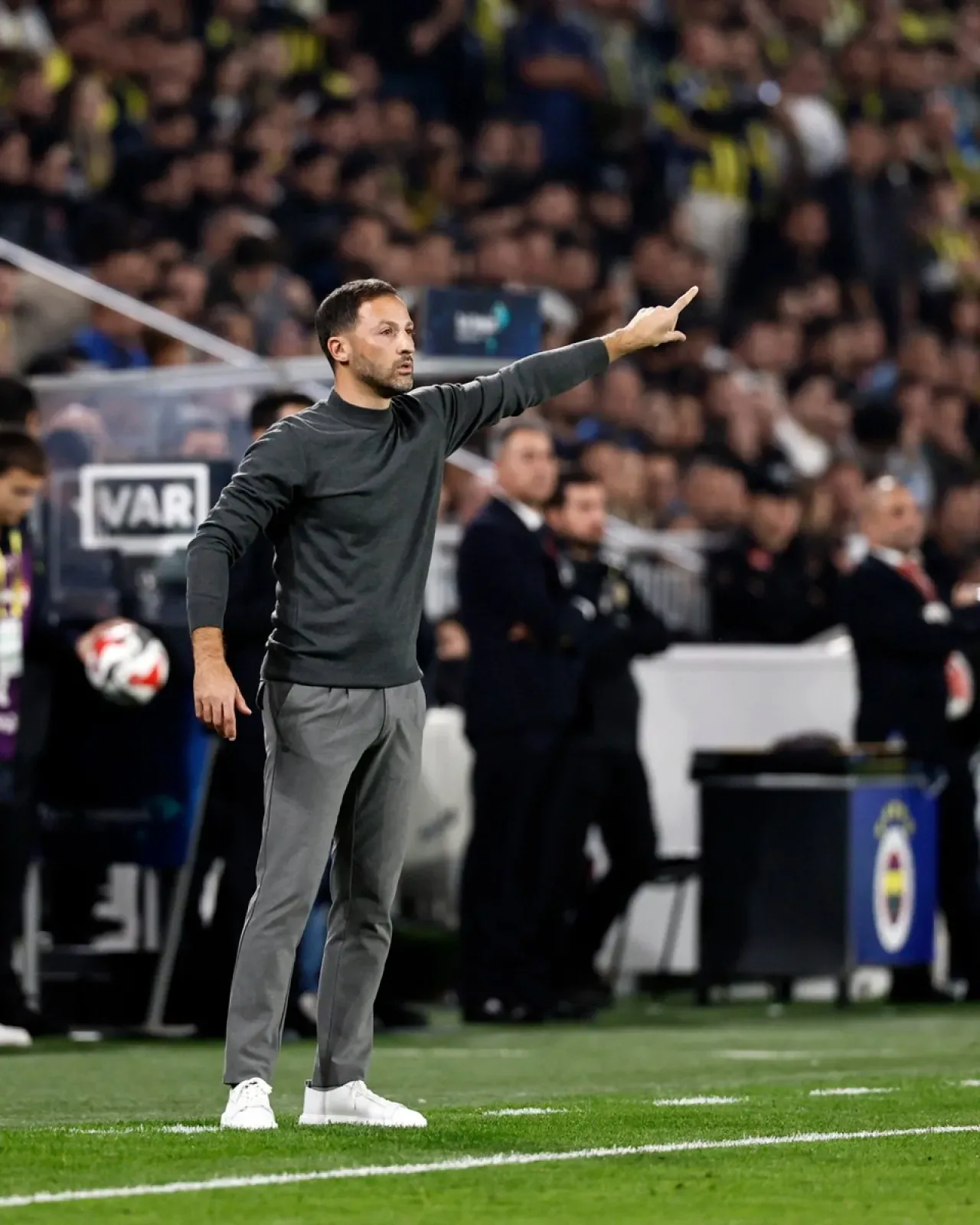 Fenerbahçe Teknik Direktörü Tedesco, Kayserispor Maçı Sonrası Değerlendirdi Fenerbahçe Teknik Direktörü Tedesco, Kayserispor Maçı Sonrası Değerlendirdi