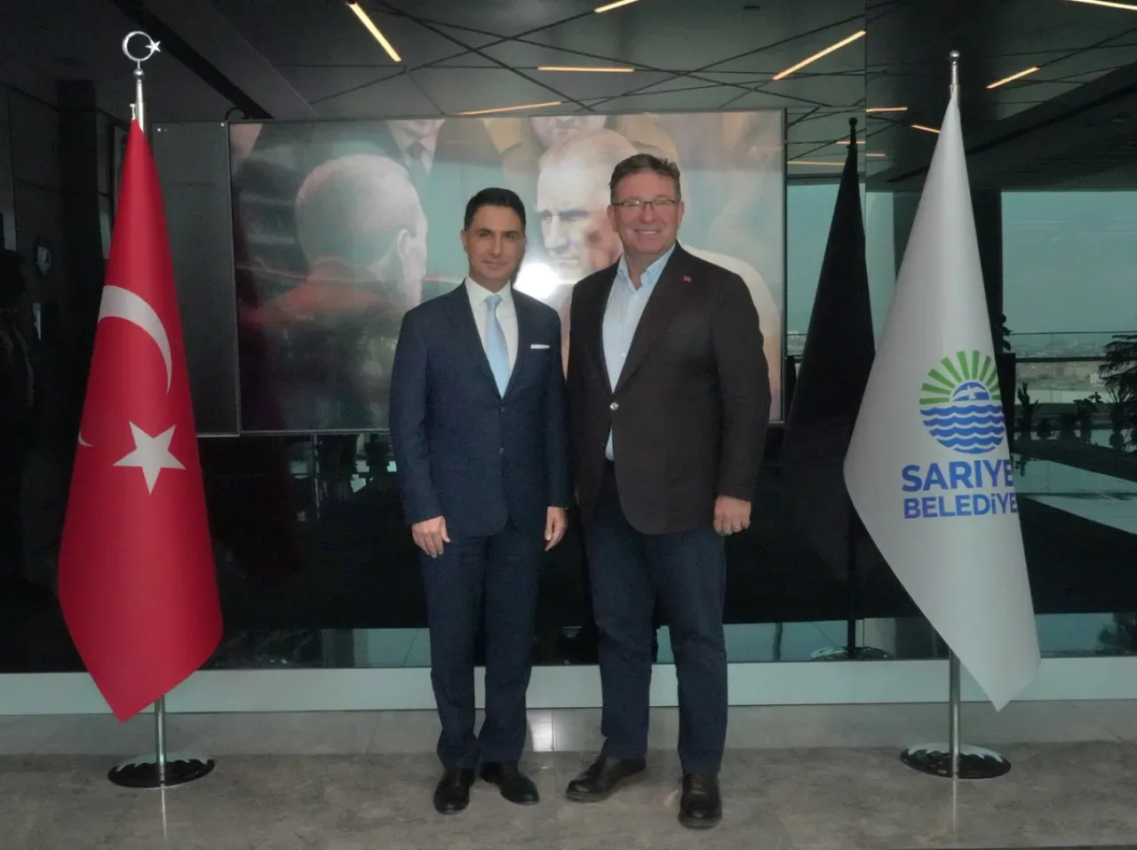Sarıyer Belediye Başkanı Aksu, Hilton Maslak Genel Müdürü'nü Ağırladı Sarıyer Belediye Başkanı Aksu, Hilton Maslak Genel Müdürü'nü Ağırladı