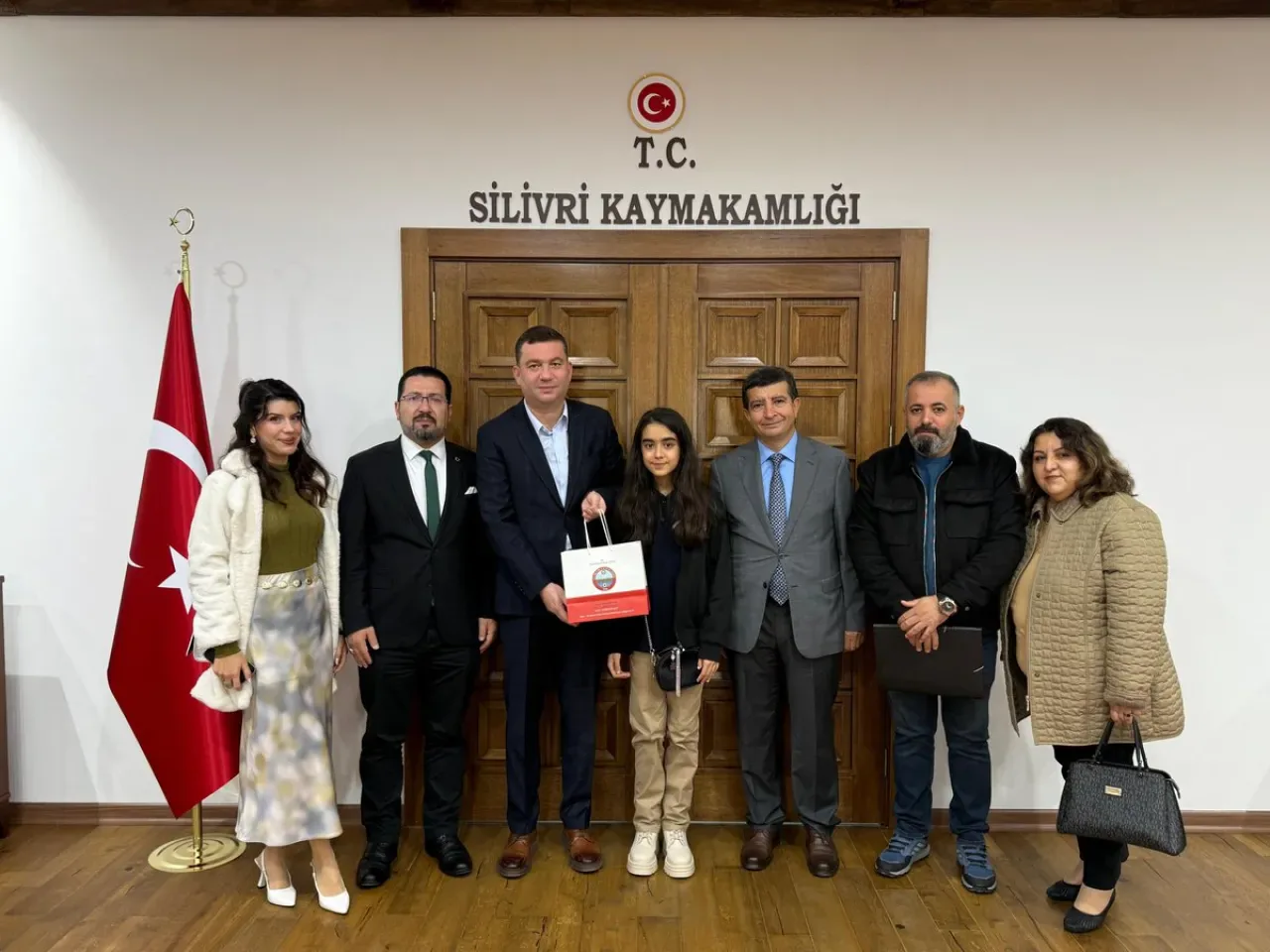 Beren Gültekin, Silivri Kaymakamı Tolga Togan'ı Ziyaret Etti Beren Gültekin, Silivri Kaymakamı Tolga Togan'ı Ziyaret Etti