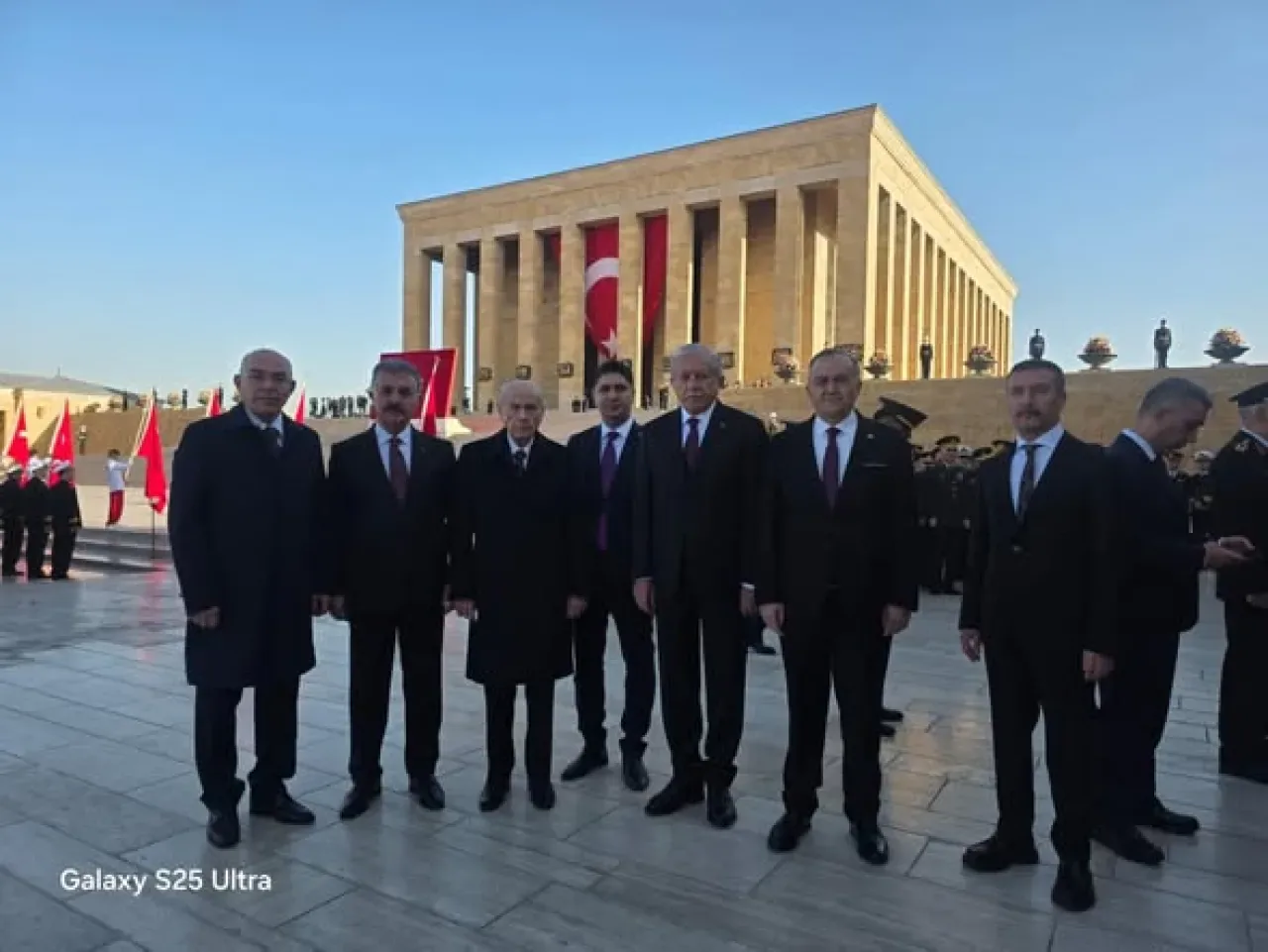 Devlet Bahçeli, 10 Kasım'da Anıtkabir'de Anma Törenine Katıldı Devlet Bahçeli, 10 Kasım'da Anıtkabir'de Anma Törenine Katıldı