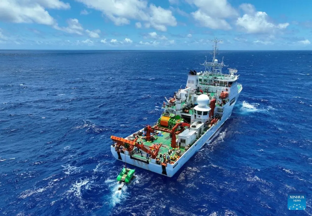 Çin, Derin Deniz Yaşam Alanları İçin Dünyanın İlk Multimodal Yapay Zeka Modelini Geliştirdi Çin, Derin Deniz Yaşam Alanları İçin Dünyanın İlk Multimodal Yapay Zeka Modelini Geliştirdi