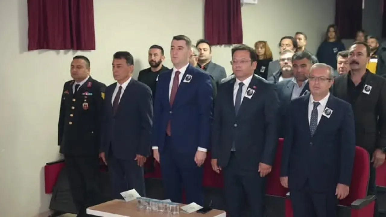 Sındırgı'da 10 Kasım'da Duygusal Atatürk Oratoryosu Sındırgı'da 10 Kasım'da Duygusal Atatürk Oratoryosu