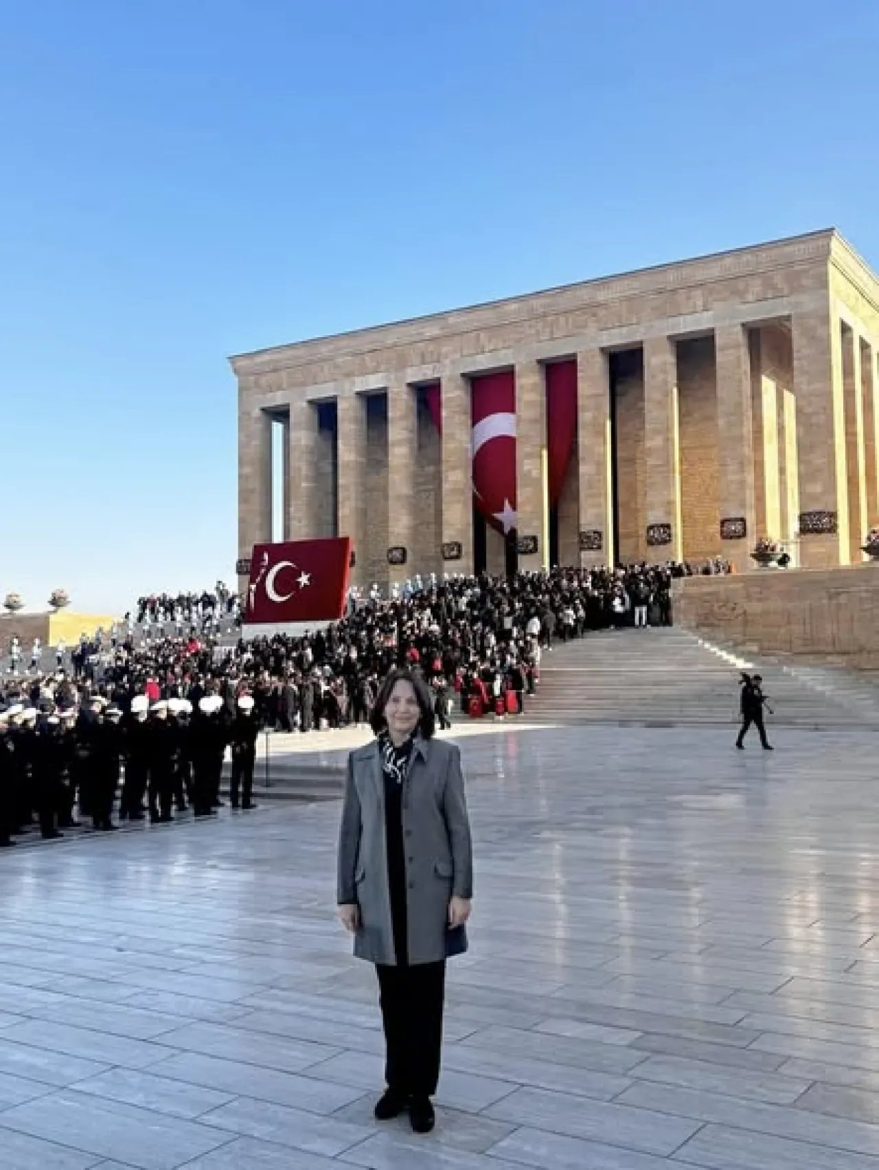 Cumhuriyetin Işığı Yolumuzu Aydınlatmaya Devam Ediyor Cumhuriyetin Işığı Yolumuzu Aydınlatmaya Devam Ediyor