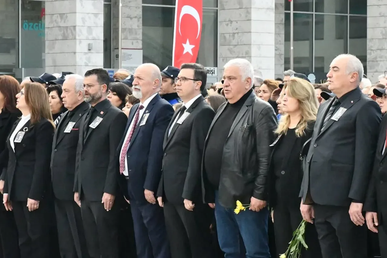 Nilüfer Belediyespor'dan Atatürk'ü Anma Mesajı Nilüfer Belediyespor'dan Atatürk'ü Anma Mesajı