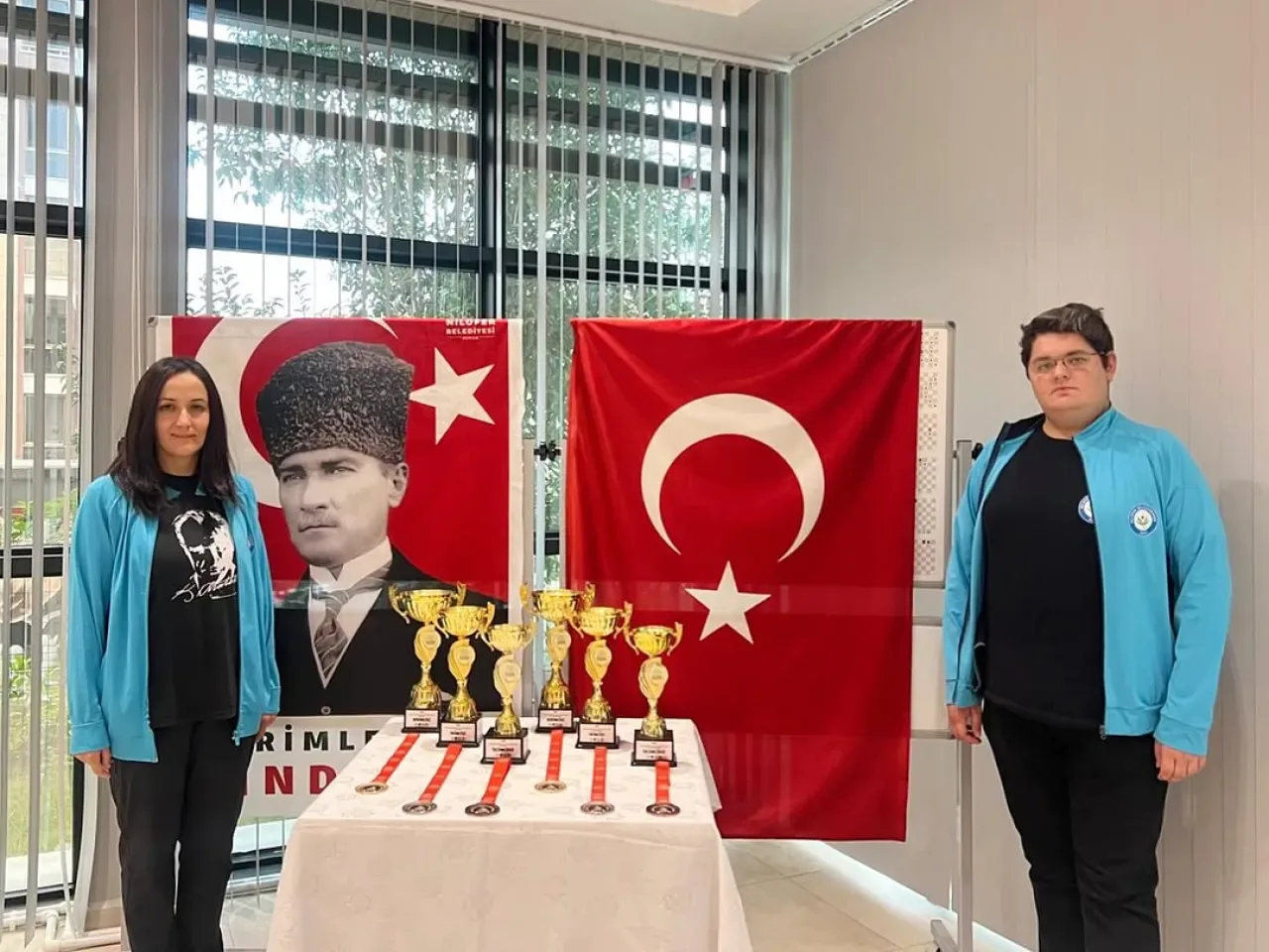 Nilüfer'de 10 Kasım'a Özel Satranç Turnuvası Düzenlendi Nilüfer'de 10 Kasım'a Özel Satranç Turnuvası Düzenlendi